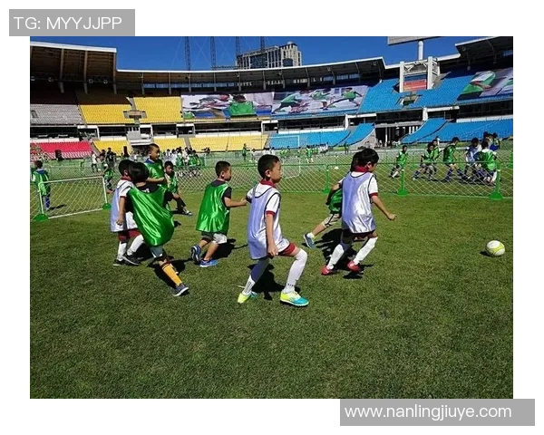 绿萌足球助力青少年成长培养未来足球明星的摇篮与梦想之地